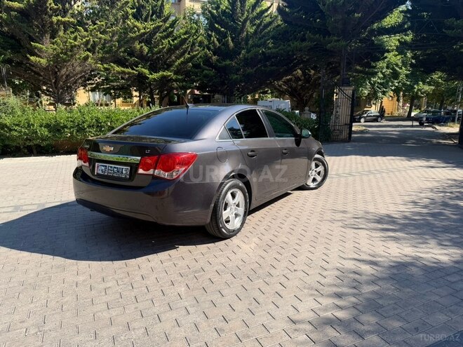 Chevrolet Cruze-4