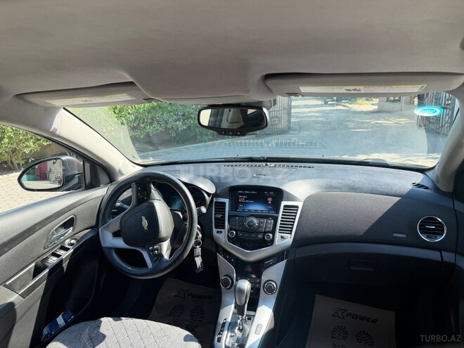Chevrolet Cruze-8