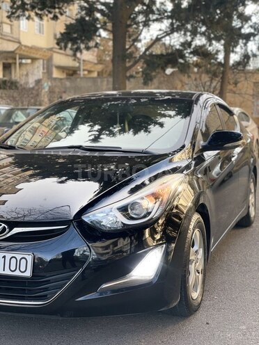 Hyundai Avante-3