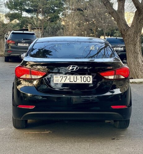 Hyundai Avante-8