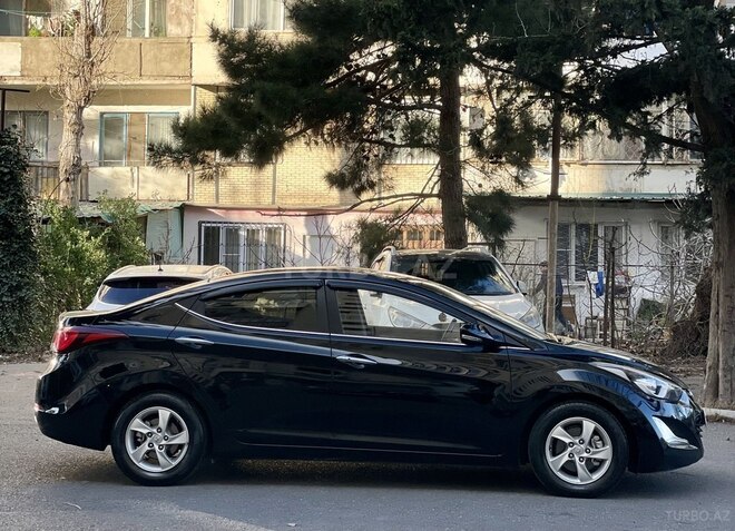 Hyundai Avante-5