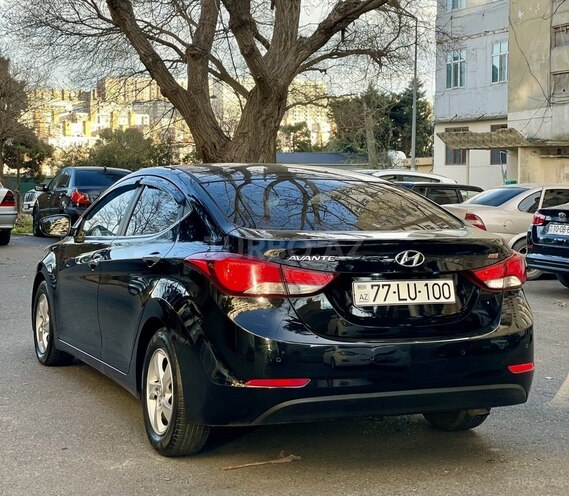 Hyundai Avante-9