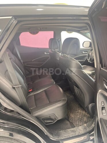 Hyundai Santa Fe-5