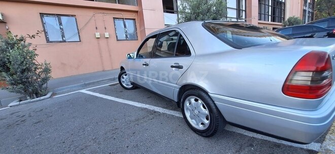 Mercedes C 200-12
