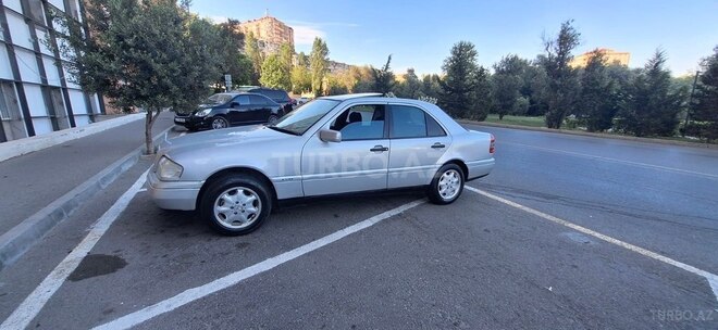 Mercedes C 200-2
