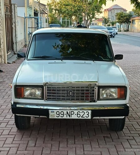 LADA (VAZ) 2107-1