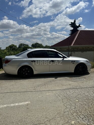 BMW 525-2