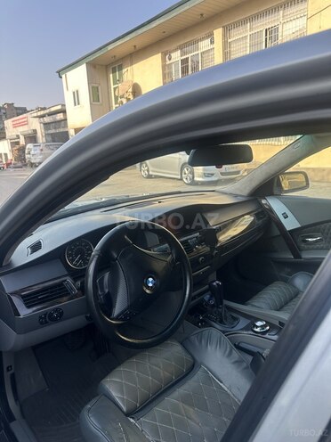 BMW 525-9