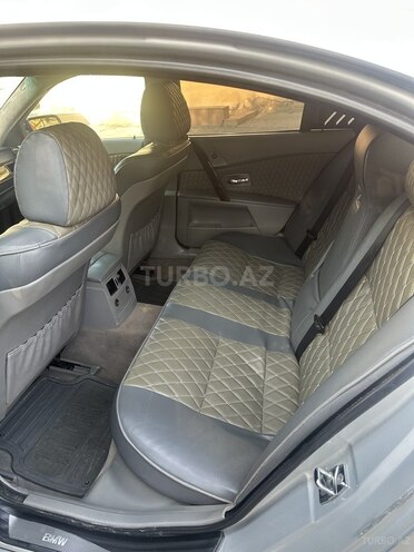 BMW 525-8
