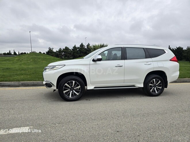 Mitsubishi Pajero Sport-5