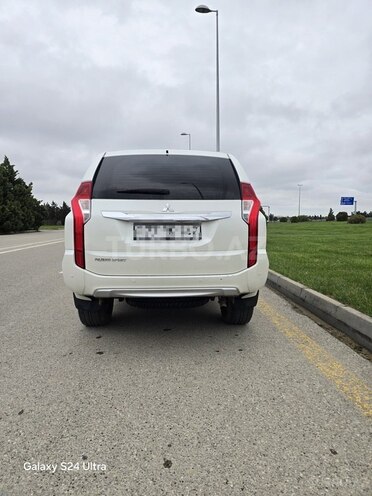 Mitsubishi Pajero Sport-2