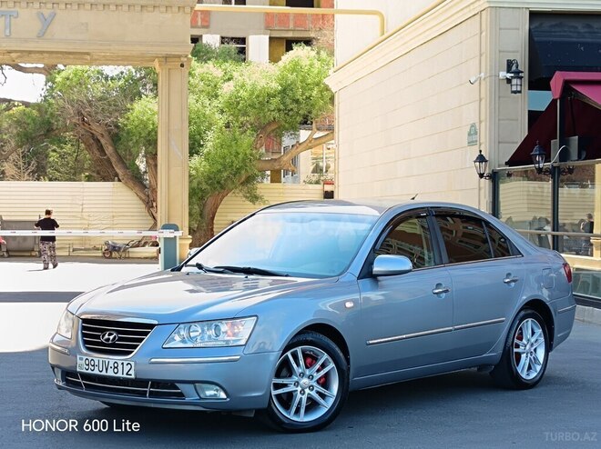Hyundai Sonata-4