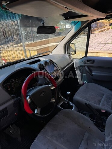 Ford Transit Connect-7