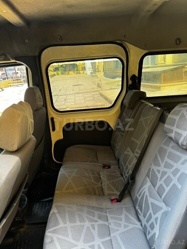 Ford Transit Connect-6