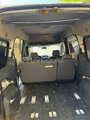 Ford Transit Connect-5