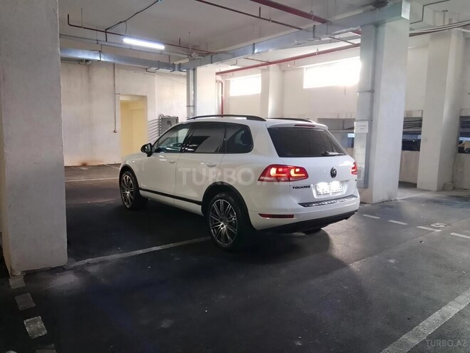 Volkswagen Touareg-5