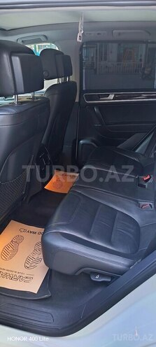 Volkswagen Touareg-10