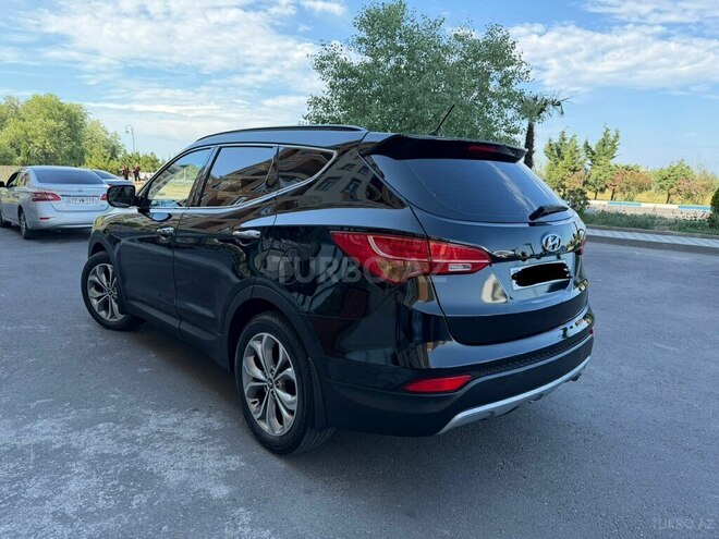 Hyundai Santa Fe-5