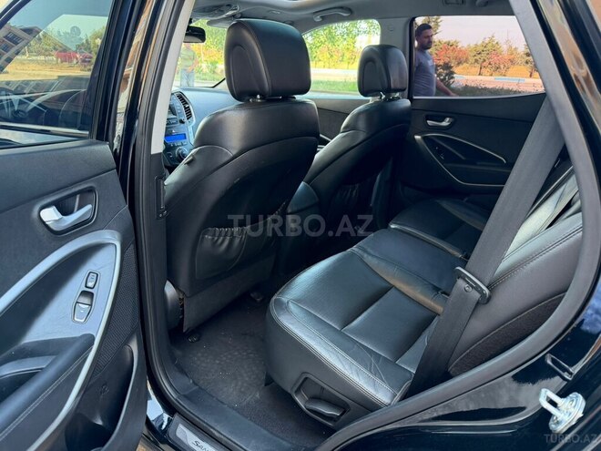 Hyundai Santa Fe-12
