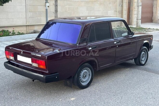 LADA (VAZ) 2107-4