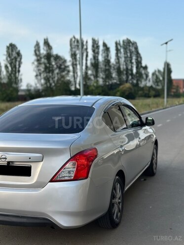 Nissan Sunny-9