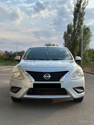 Nissan Sunny-2
