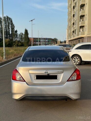 Nissan Sunny-6