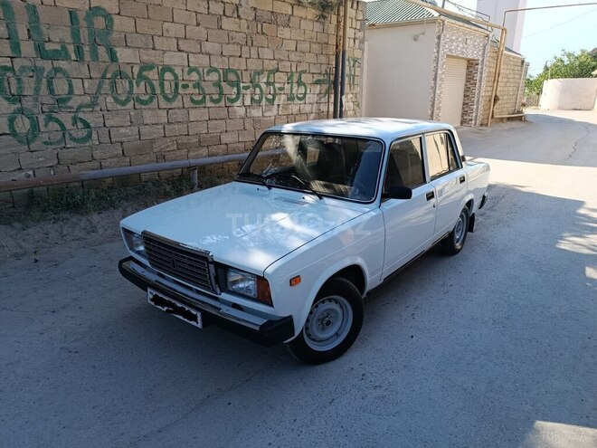 LADA (VAZ) 2107-4