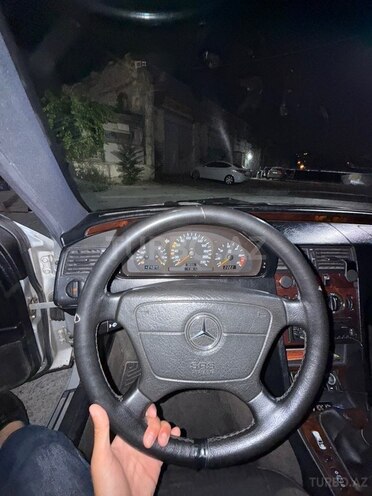 Mercedes C 180-6