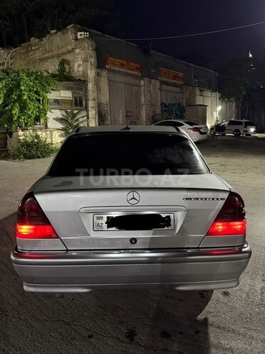 Mercedes C 180-3
