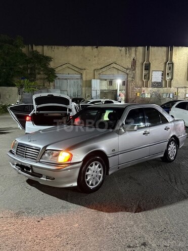 Mercedes C 180-1