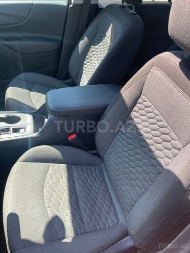 Chevrolet Equinox-8