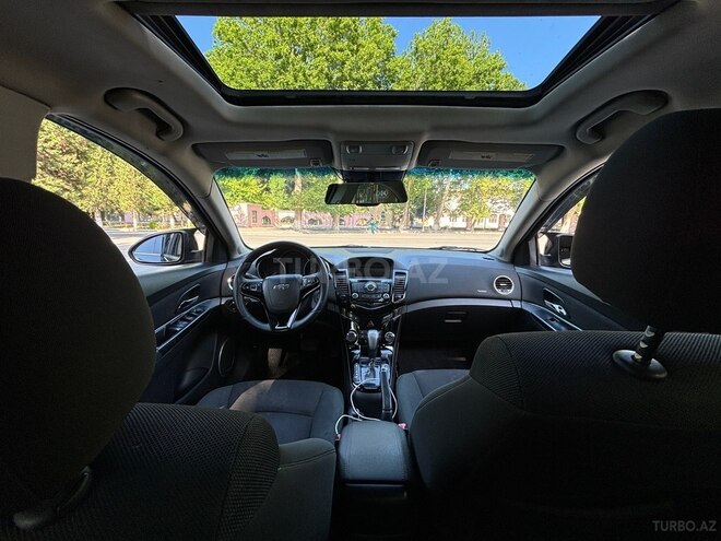 Chevrolet Cruze-8