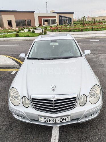 Mercedes E 220-1