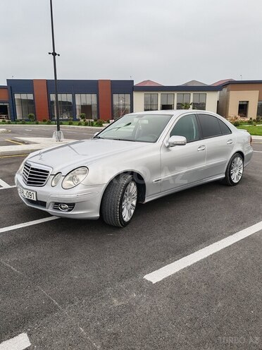 Mercedes E 220-4