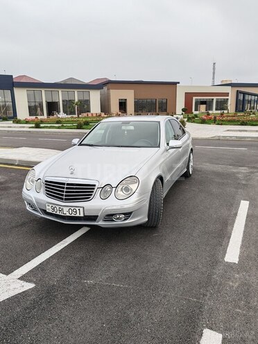 Mercedes E 220-2