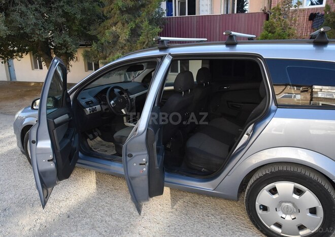 Opel Astra-10