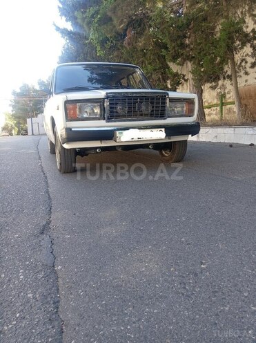 LADA (VAZ) 2107-1