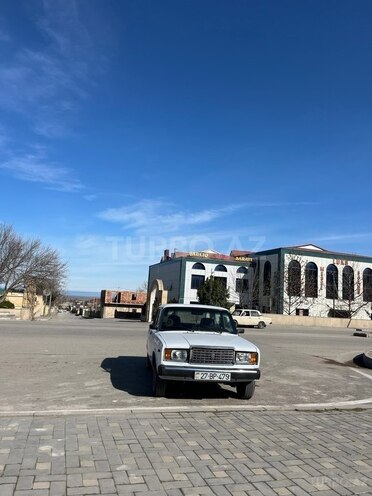 LADA (VAZ) 2107-1