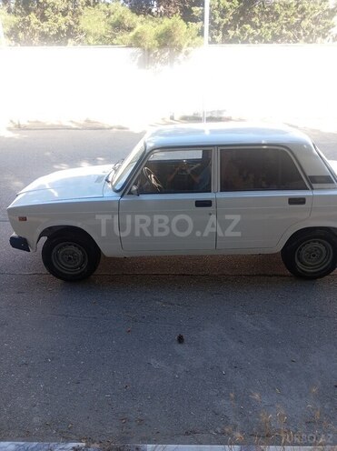 LADA (VAZ) 2107-5