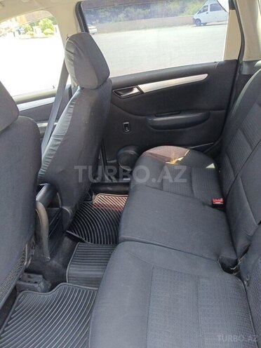 Mercedes B 170-5