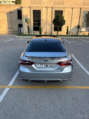 Toyota Camry-6