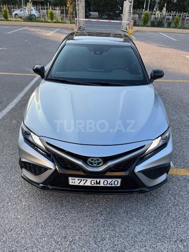 Toyota Camry-7