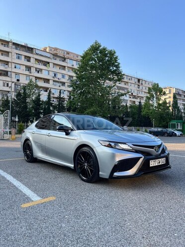 Toyota Camry-8