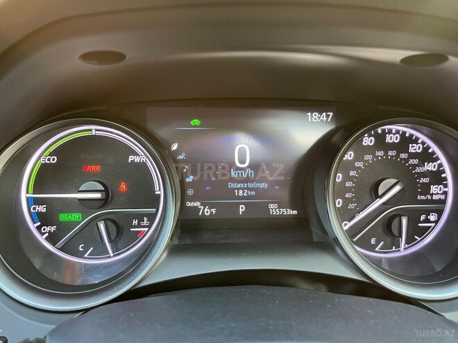 Toyota Camry-13
