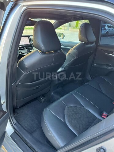 Toyota Camry-16