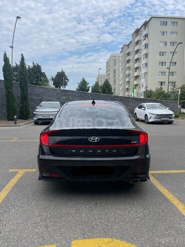 Hyundai Sonata-6