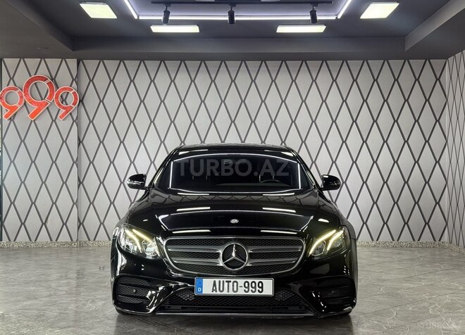 Mercedes E 300-1
