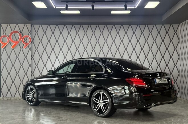 Mercedes E 300-4