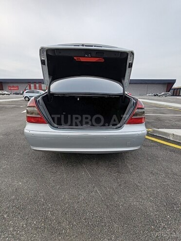 Mercedes E 220-8